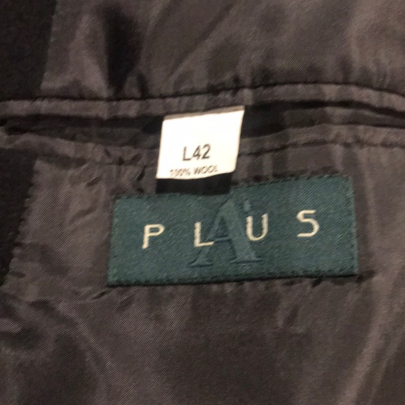 Plus - Picture 4 of 5